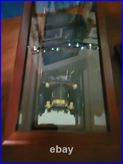 1913 FORD MODEL T Touring Car in Display Case og Glass & Wood, Perfect Condition