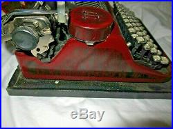 Atq Underwood Portable Wood Grain Typewriter Case And Original Key Glass Keys