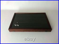 Display Case made of wood frame18122/anti-reflective glass/foam rubber memory