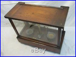 Kohlbusch Chemistry Lab Apothecary Scale Analytical Balance Glass Wood Case