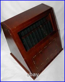 LEVENGER WELL READ LIFE Inlaid MAHOGANY WOOD & Glass 22 PEN DISPLAY CASE