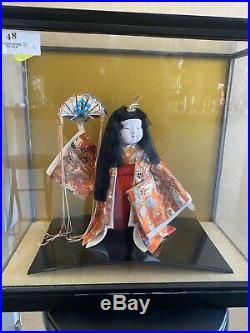 Vintage Japanese Geisha Doll in Wood & Glass Case Cabinet