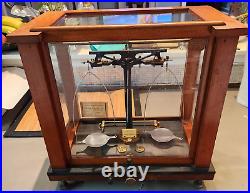 Vintage SeKo Seederer Kohlbusch Apothecary Balance Scale Wood Glass Case