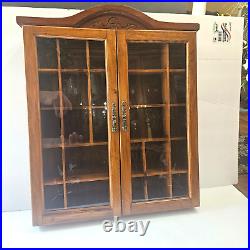 Vintage Wood Knick Knack/Collectible Display Cabinet/Shadow Box withGlass Doors